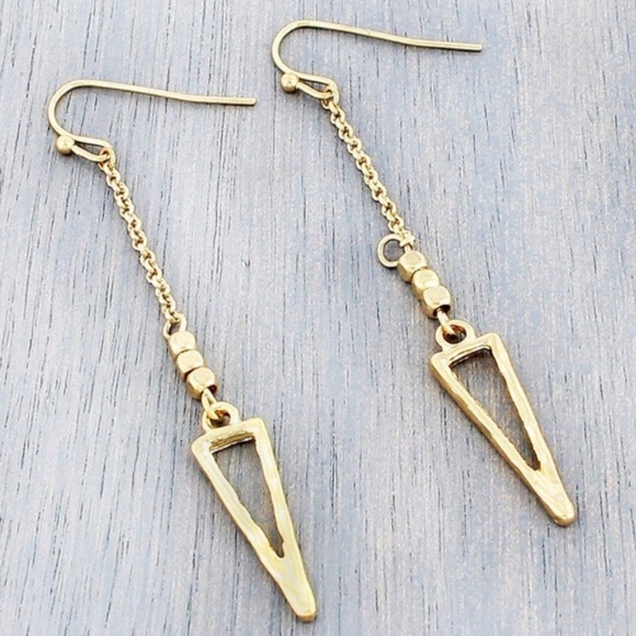 Jewelry - *** 5/$25 SALE! *** Goldtone Spear Dangle Earrings